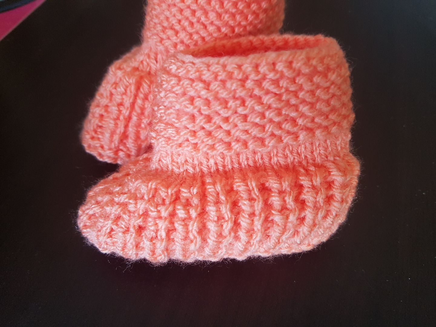0-3 mois nœud en satin Bébé tricot pour bébé Chaussons NEUF 