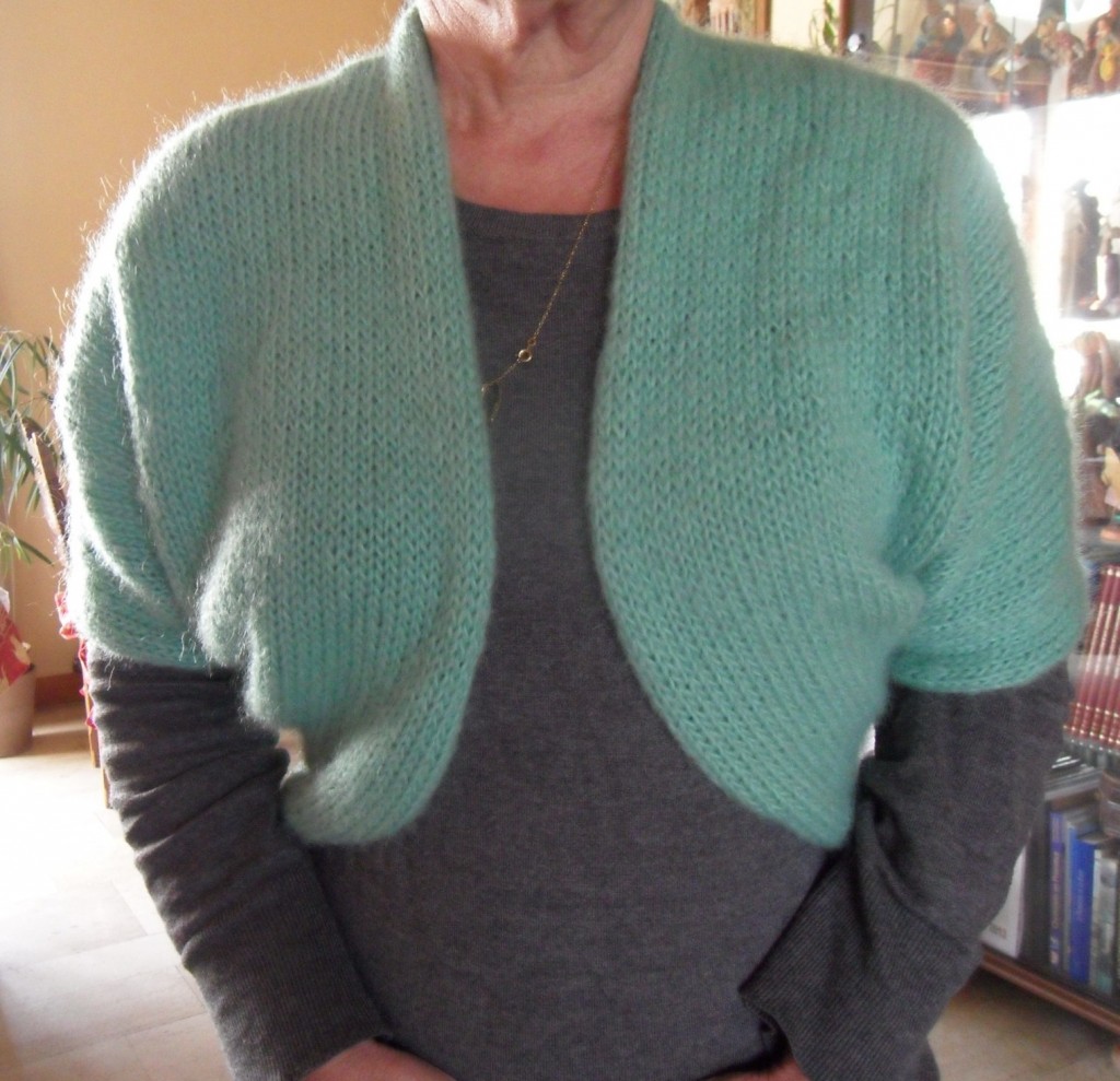 Boléro femme au tricot Activités Créatives et Tricot
